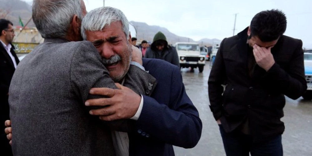 «Νεκροί και οι 65 επιβάτες του αεροπλάνου που συνετρίβη στο Ιράν»